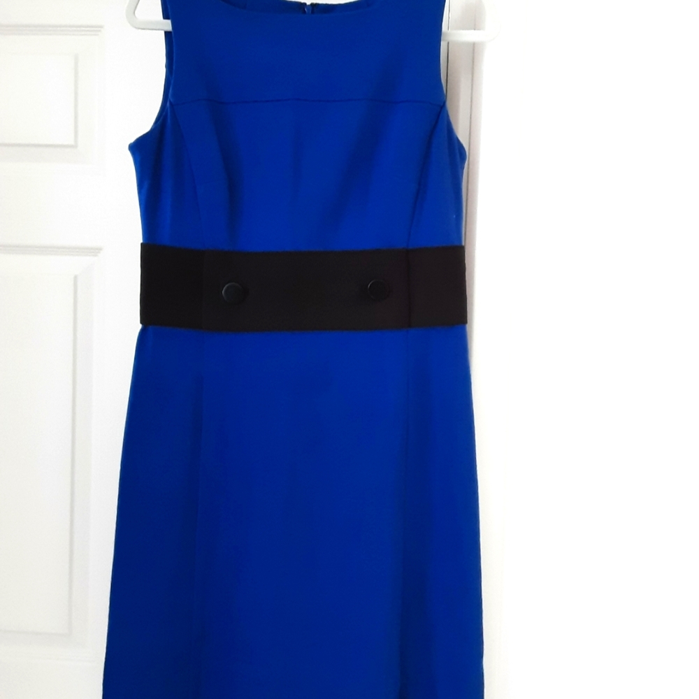 Similar to Kate Middleton'smdress!
